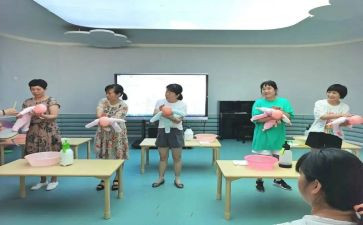 幼儿园大班保育员月总结6篇