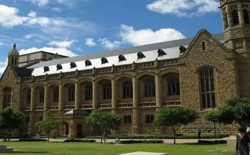 在大学演讲稿通用7篇