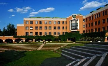 大学毕业的自我鉴定范文500字6篇