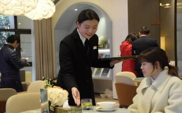 雇服务员合同最新8篇