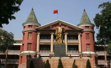 2024年高校教师年终工作总结6篇