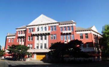 高校辞职报告模板7篇