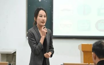 关于学生讲课的作文7篇