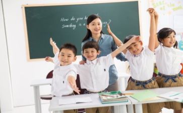 教师年度总结100字5篇