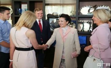 小记者的作文7篇