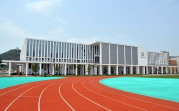 关于写学校的演讲稿8篇