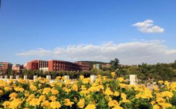学校里的一件事作文优秀5篇