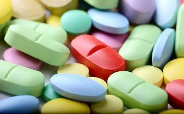 中专药学生自我鉴定300字8篇