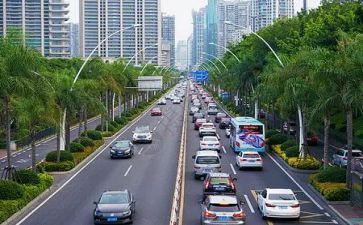 关于《在路上》的作文7篇